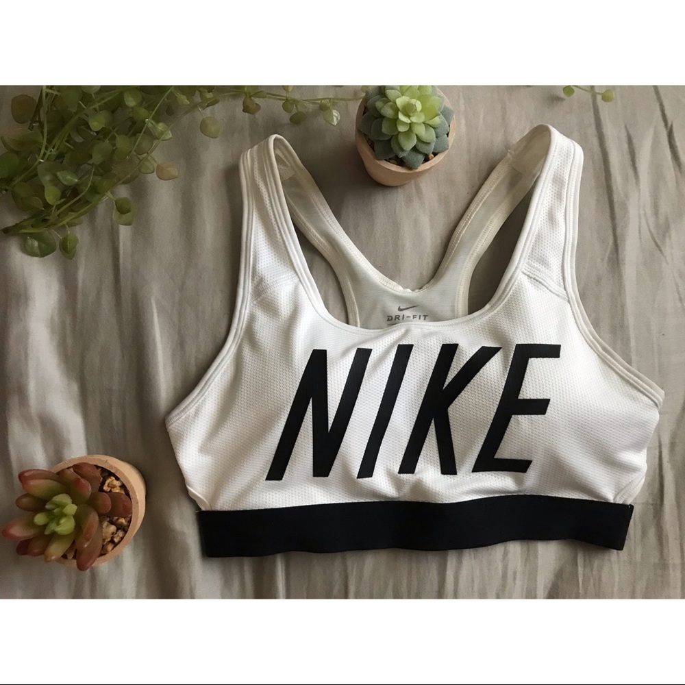 Nike|Black And White|Athletic|Sports Bra|Supported